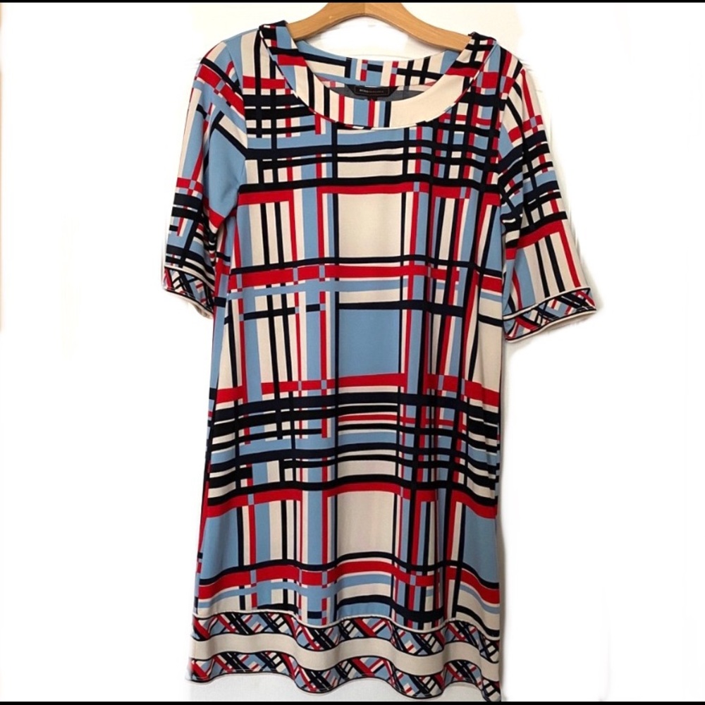 BCBG Maxazria Red Blue Print Shift Knit Dress M